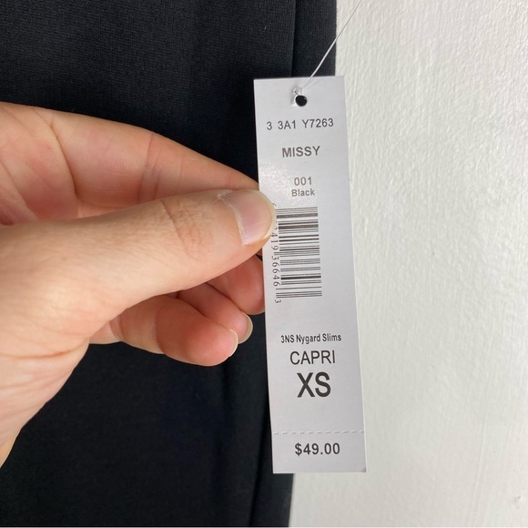 Peter Nygard Slims Missy‎ Stretchy Spandex Pull On Capri Leggings Size XS (NWT) - Picture 3 of 5